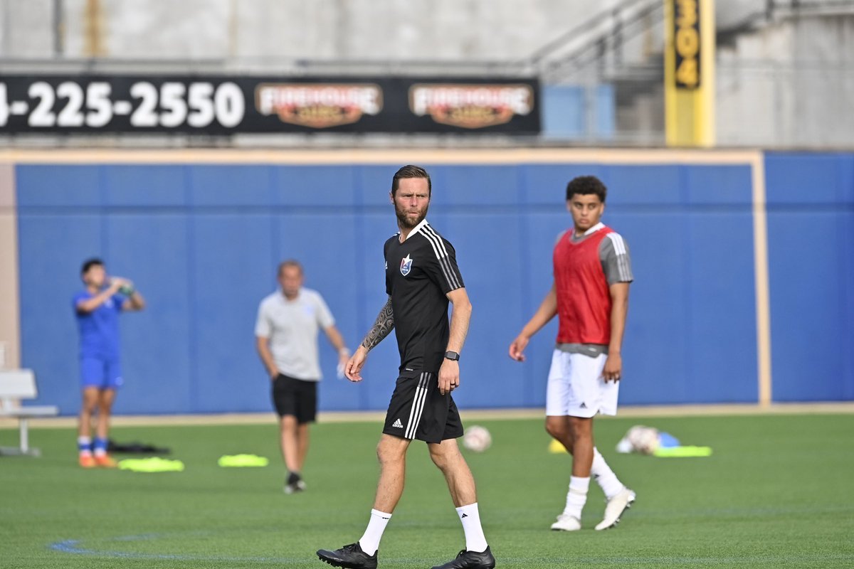 Christopher Harrington tweet media