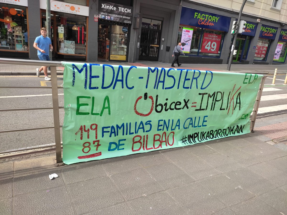 Implikaborrokan's tweet photo. La plantilla de @Implika_Formac, ahora llamada OBICEX, llevamos 8️⃣4️⃣ en #huelga por el despido del 60% de la plantilla, 87 sólo en #Bilbao, la mayoría #mujeres🙋🏽‍♀️

8️⃣4️⃣  egun #greban  %60 langile kaleratu ditu Implika taldeak, % 9️⃣0️⃣ emakumeak 

@institutoMEDAC
@MasterDGrupo https://t.co/1ZwPtUGgRl
