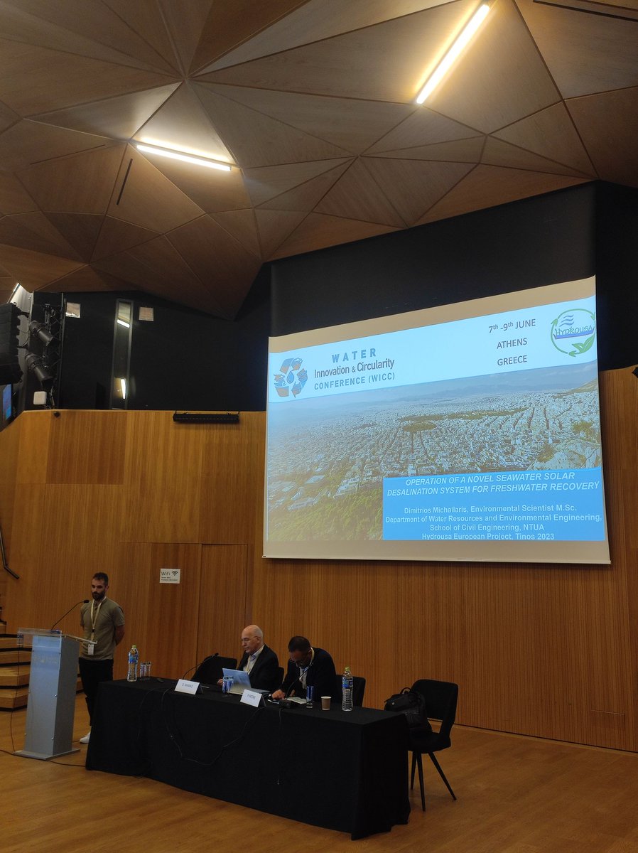 HydrousaProject's tweet photo. 💧D.Michailaris from @ntua showcases the operation of a novel seawater solar desalination system fro freshwater recovery in Tinos 🎉
#WICC #h2020 #HYDROUSA https://t.co/Vdxv77nzV4