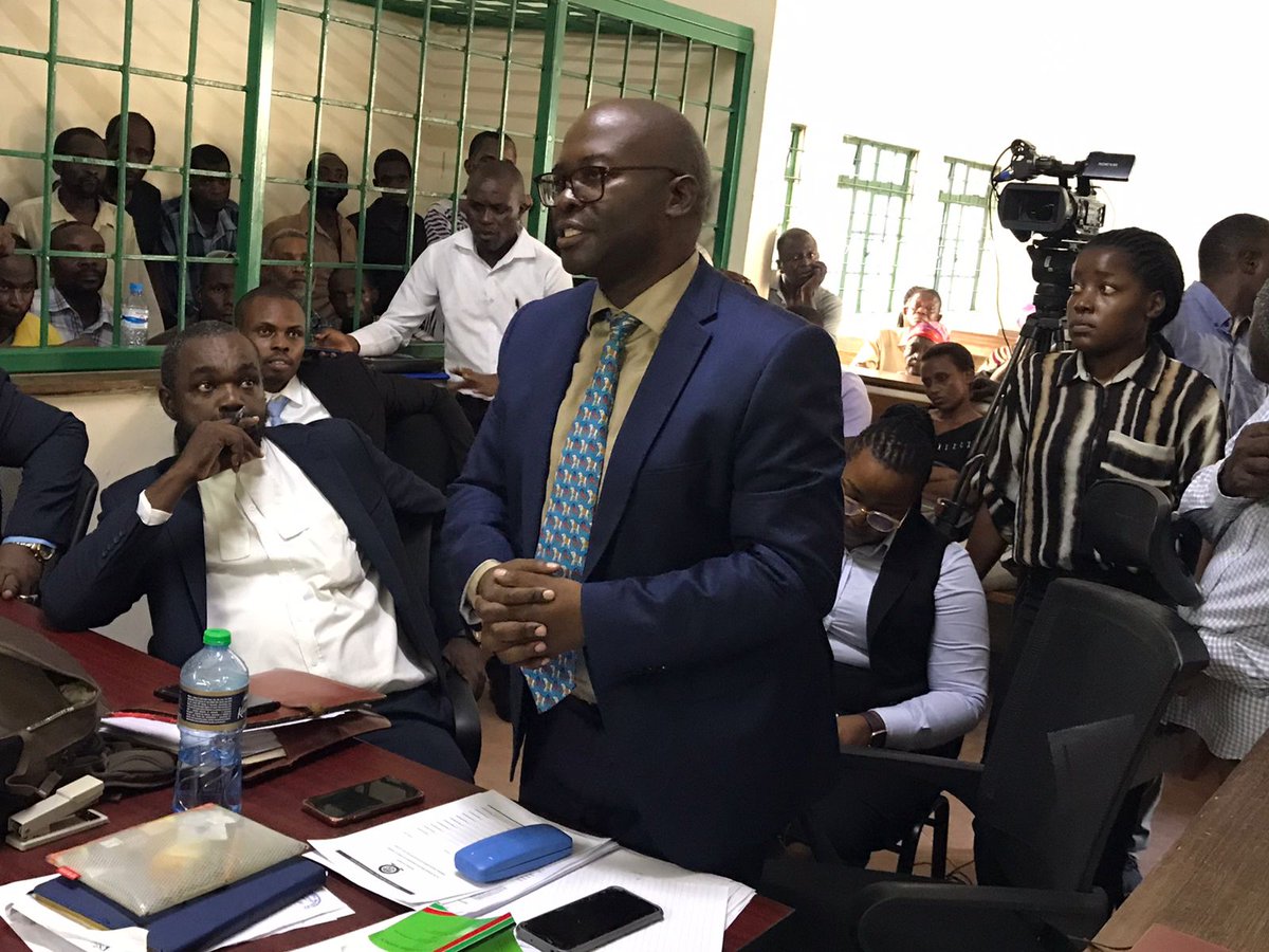 Shanzu Court has directed that Paul Mckenzie, wife Rhodah Mumbua & 16 others remain in custody for another 7 days to allow their lawyers time to respond to the prosecution's application to extend their detention by 60 days. #HakiNaUsawa #ShakaholaMassacre