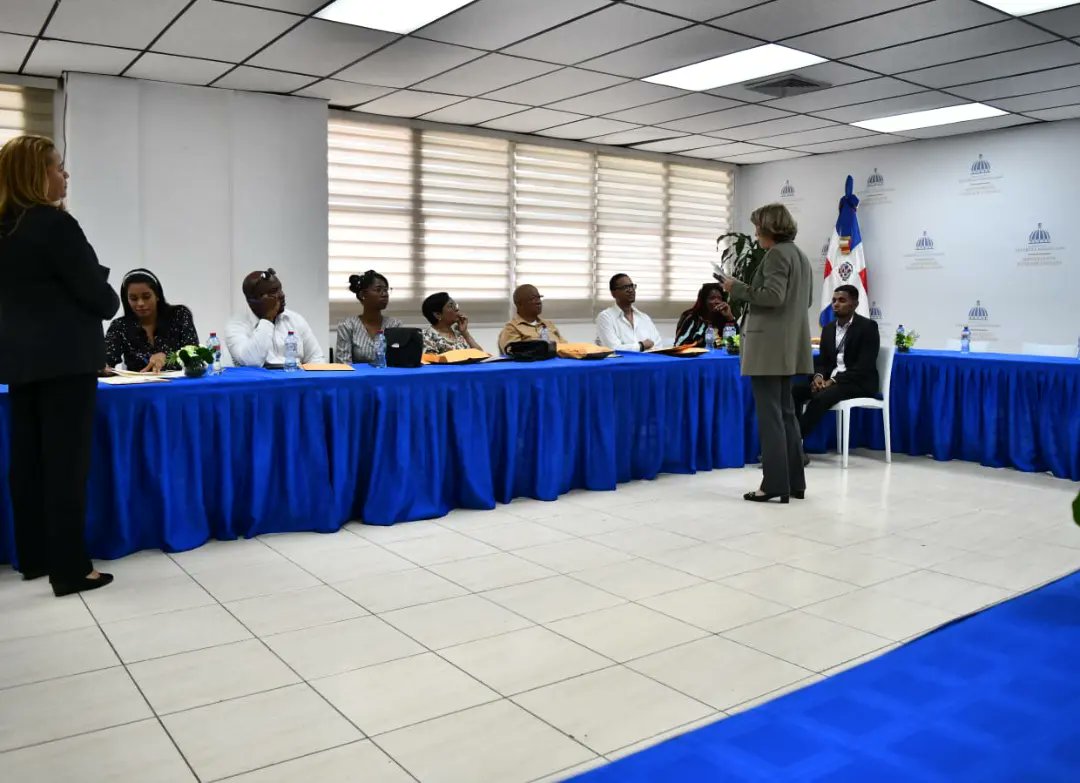 sectvulnerables's tweet photo. Dándoles la cálida bienvenida a los nuevos integrantes de la Casa de Prevención en Boca Chica. Estás personas están sumamente capacitadas para continuar la labor de este Viceministerio en los sectores más vulnerables de Boca Chica.

📅: Martes 6 de Junio del 2023. https://t.co/vt2PUEw07g