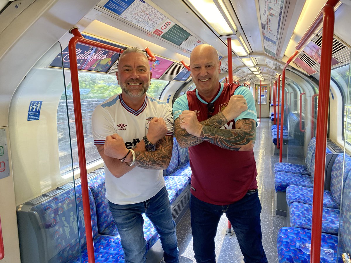 geoffbrawler's tweet photo. On route to @LondonStadium with @alansteelewhu 💜⚒️💙 #FORWHU #WHUFOR #EuropaConferenceleagueFinal https://t.co/Z6IeuoIWRw