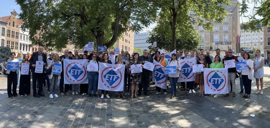 ETF_Europe's tweet photo. 👋When fundamental rights &amp; democracy are under attack in Europe, international solidarity is the answer! 
🤜The ETF ExCo sends a firm message of solidarity to Belgian|🇧🇪unions opposing a government bill threatening the fundamental #RightToStrike! https://t.co/U2pmk8BJE2
