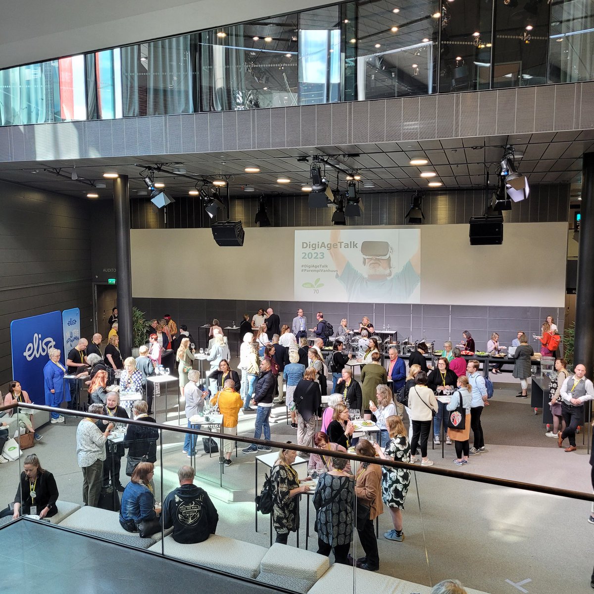 Tänään #DigiAgeTalk issa paljon innostavaa asiaa digistä ja teknologiasta. Seniorien - ja heidän kanssaan työskentelevien - kannattaa laittaa Enterin #Digitori to 5.10. jo kalenteriin. Pysytään digin hyödyistä kärryillä ja opitaan yhdessä lisää! 
Lue: entersenior.fi/tapahtumat/dig…