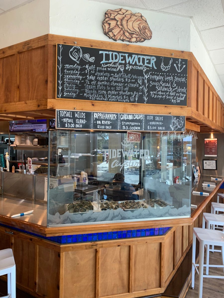 Immerse your senses in oceanic flavors, earthen sauces, and airy spices. At Tidewater Oyster Bar, the freshness of the sea is all yours!