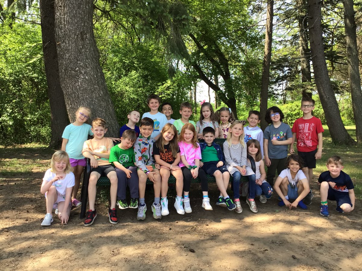 What an amazing class! I’m going to miss you all SO much! Happy Grand Finale Day! ❤️