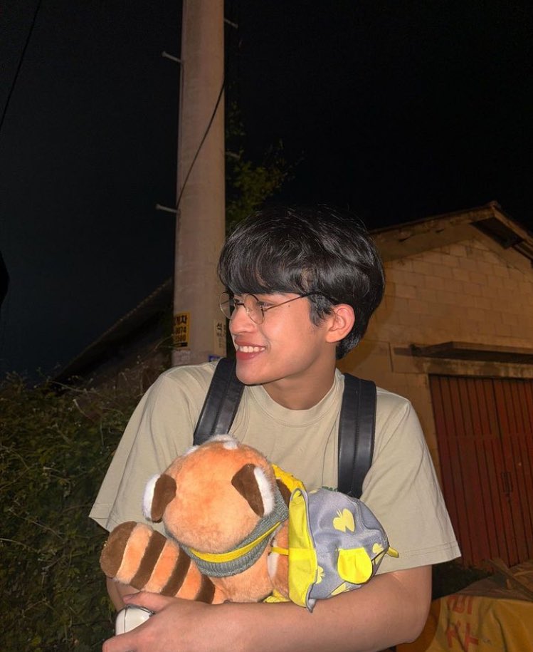 Molihuaaa's tweet photo. บาร์โค้ดกับการใส่เเว่นนั้น 😭👓
เเล้วเราจะไปไหนรอดคะ🥹🥥🤏🏻✨

@BarcodeTin 
#barcodetin 
#unit #WujuReporter https://t.co/Ii25tuueDt