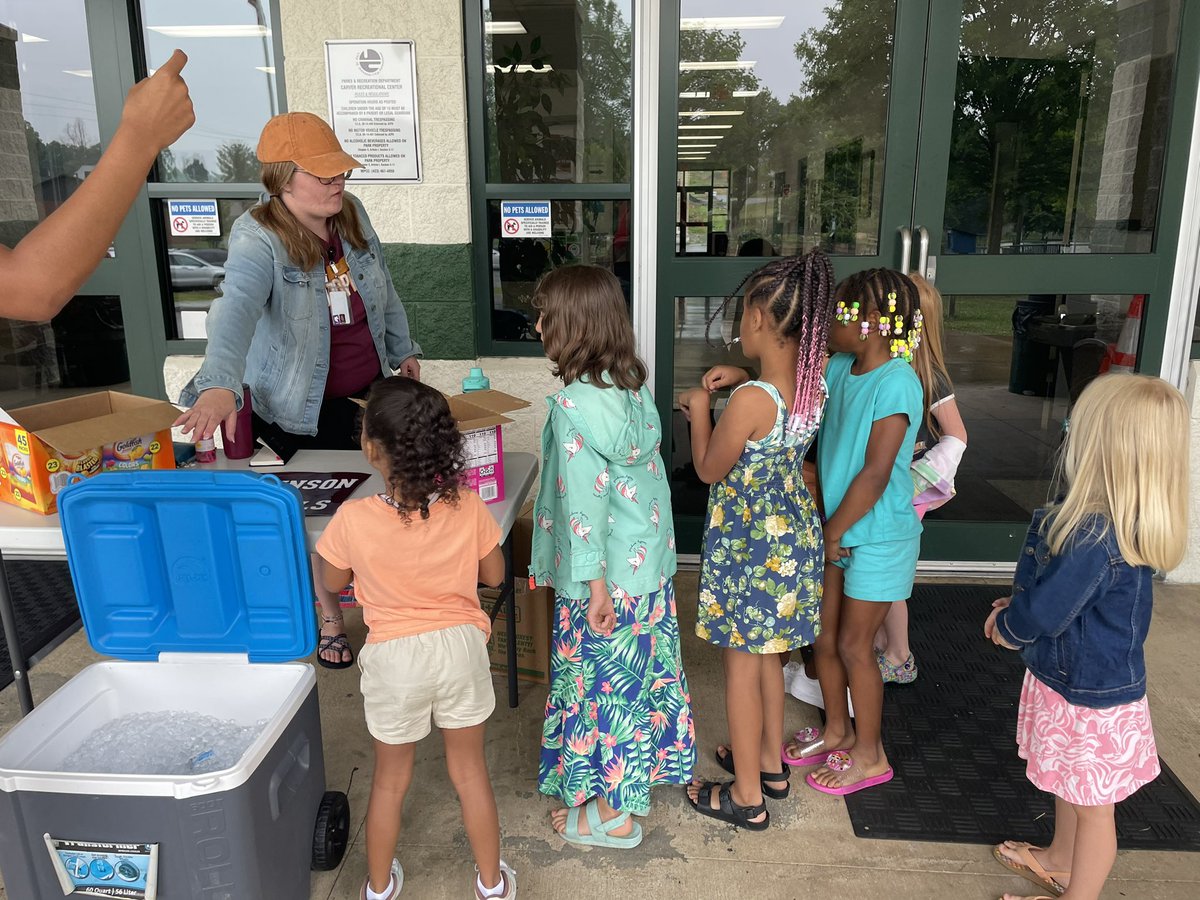 Anna Armstrong tweet media