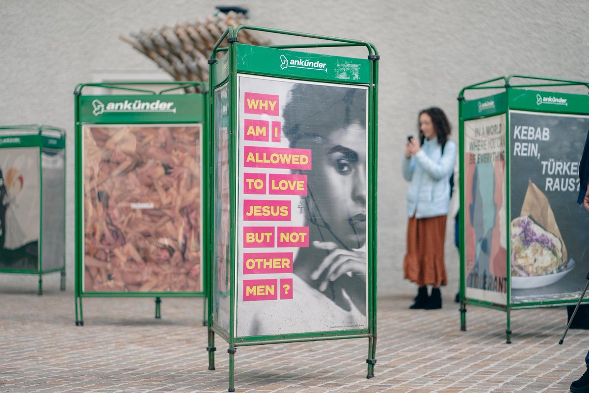 toleranceposter's tweet photo. Today Steven Heller published a post about the "Students for Tolerance" workshop. This was started by Tomislav Bobinec a professor at  FH Joanneum Graz.

https://t.co/s7KUfMJOt2

#tolerancepostersshow #toleranceproject #tolerance #FHJoanneumGraz #TomislavBobinec #StevenHeller https://t.co/dbgPGeyLvv