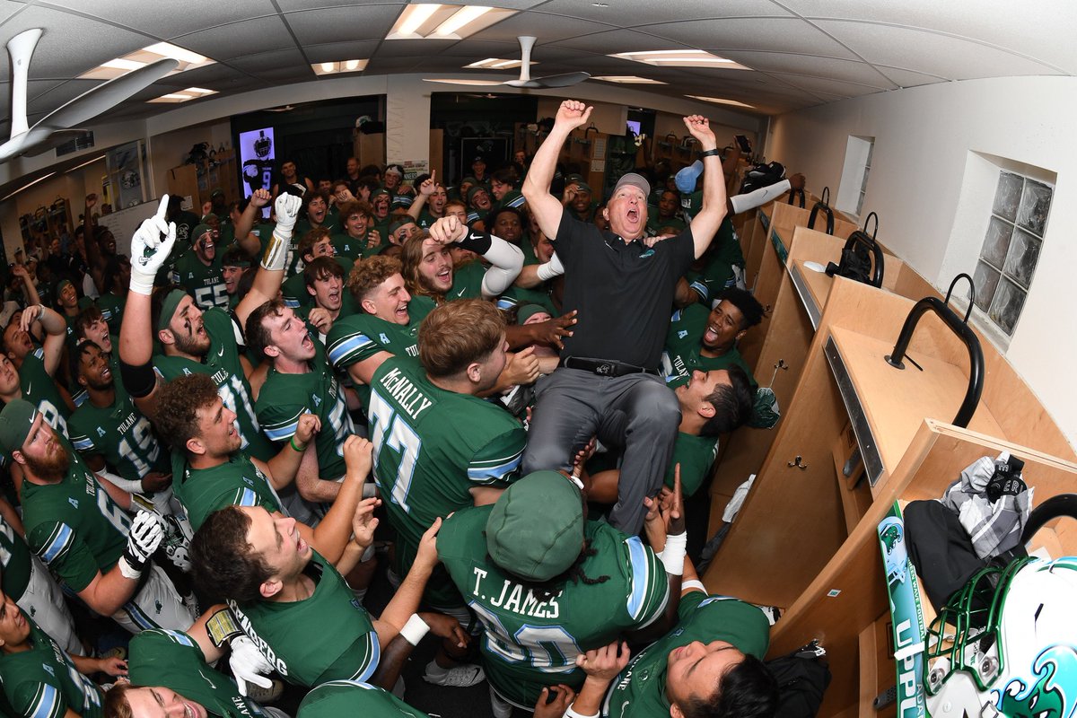 GreenWaveFB's tweet photo. Experience the #WaveSurf! https://t.co/E5raW12R7z