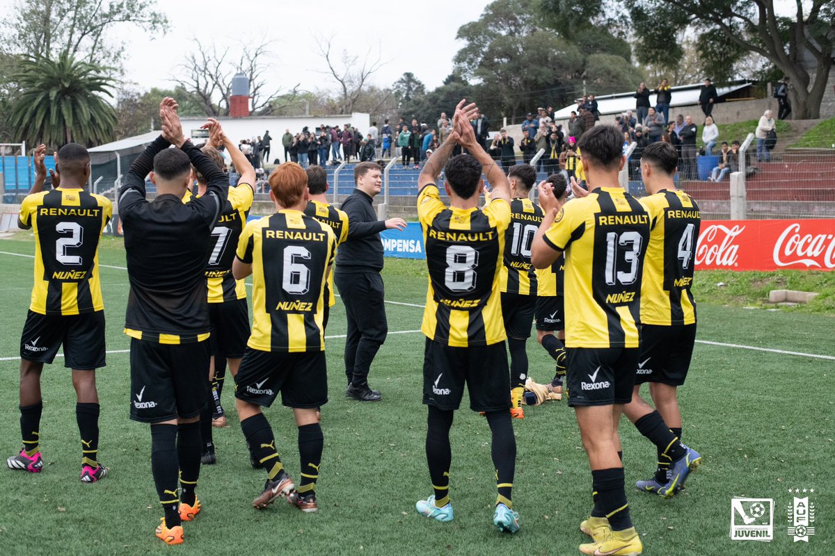🟡⚫️ Los festejos 𝒂𝒖𝒓𝒊𝒏𝒆𝒈𝒓𝒐𝒔

🏆 <a href="/FormativasCAP/">PEÑAROL | Formativas</a> 

👤 #TerceraDivisión