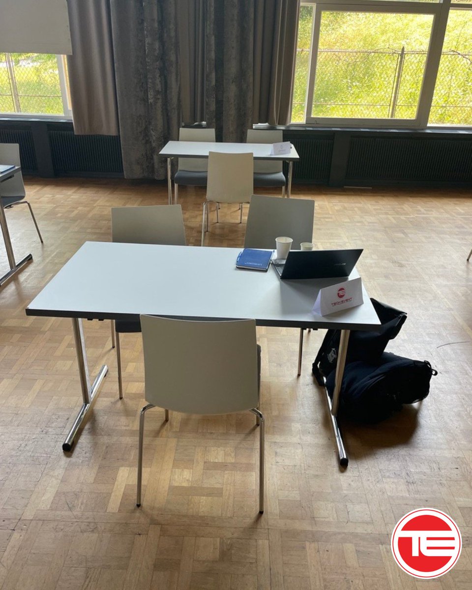 TechEvent1's tweet photo. Bien arrivé au Be For Event !🎉

Tech-Event est ravi d'être présent à l'événement Be For Event organisé par l'@UNIMEV_FR aujourd'hui !🌟

Au programme :
Job dating, Run Unimev et Cocktail musical, pour terminer la journée en beauté !🍹
#BeForEvent #Unimev #Recrutement #Alternance https://t.co/RPYePRUesk