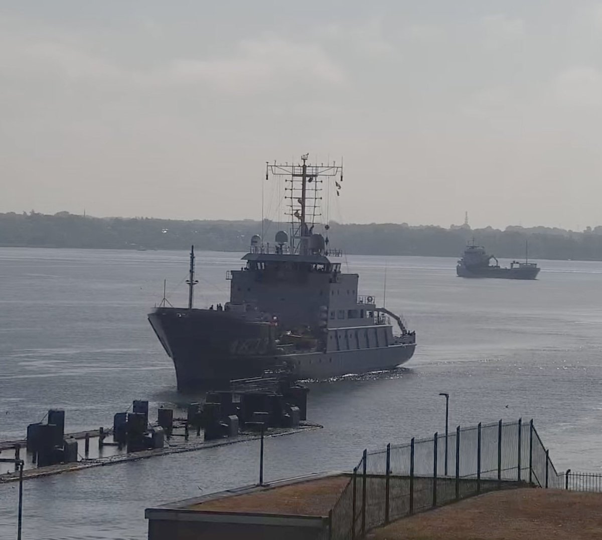 WarshipCam's tweet photo. Royal Netherlands Navy Snellius-class hydrographic survey vessel HNLMS Luymes (A803) coming into the Kiel Locks on the Kiel Canal in Germany - June 7, 2023 #hnlmsluymes #a803
SRC: webcam https://t.co/bs9GC9P4Qa