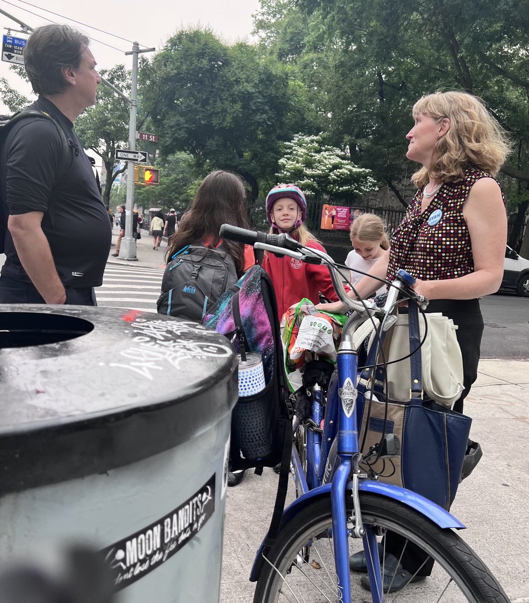 ChrisRyanAction's tweet photo. ⁦@AllieRyanNYC⁩ talks w/neighbors b4 heading indoors to escape the increasingly smokey and haze filled air.    #canadianFire ⁦@1000treesNYC⁩ (too bad we’ve cut down 100’s of elder trees that keep NYC livable) *&amp; when was the last time u saw curb side tree re-planted? https://t.co/YpEc2Sq1sE