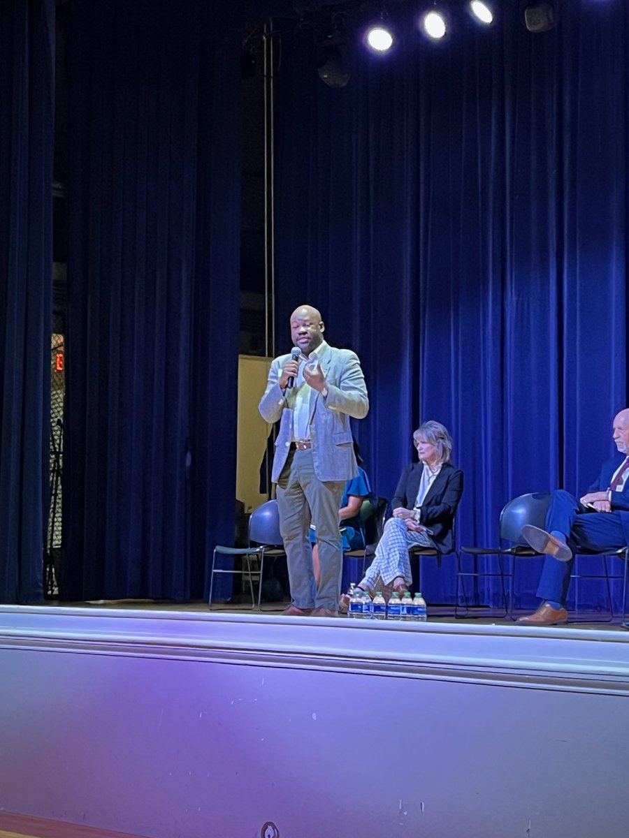 Thank you to ULI-KC, UNI, KCATA, and Midtown KC Now for hosting a candidate forum last night!

I appreciated the chance to discuss issues related to housing and land use.

#kelleyforkc