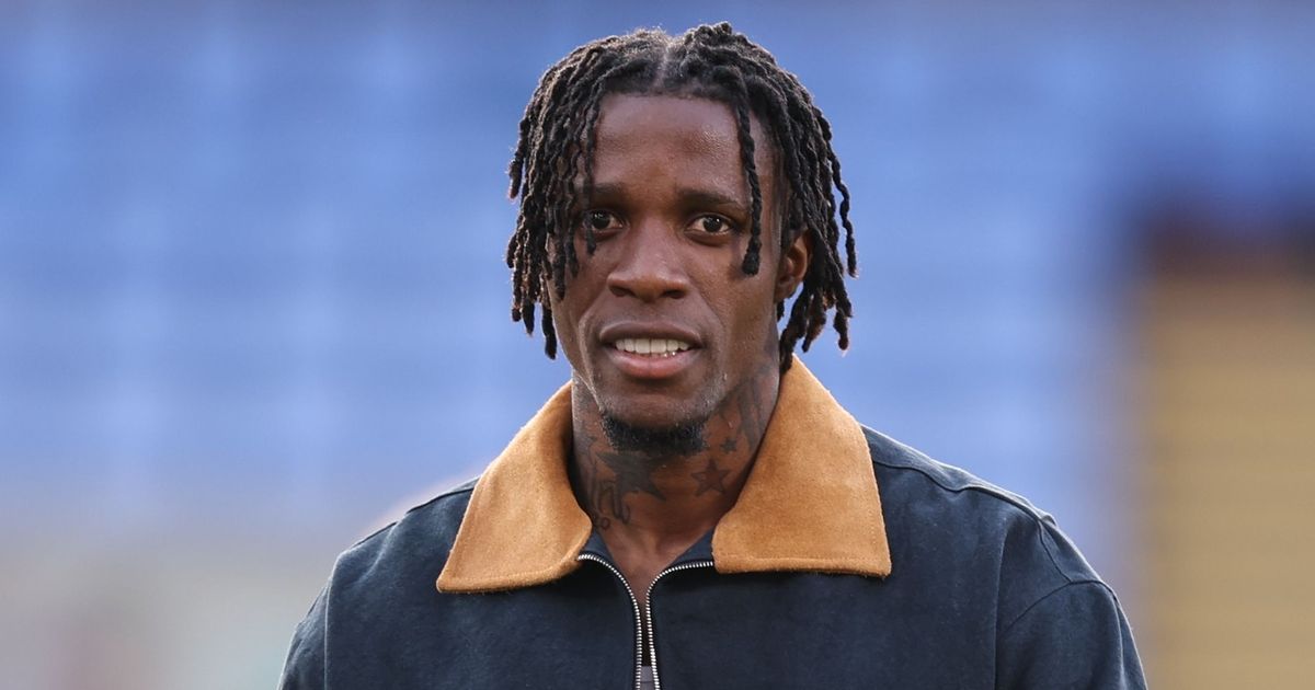 MirrorFootball's tweet photo. Wilfried Zaha could be on the move this summer with Al-Nassr the latest club linked a transfer 📞
 
But the Crystal Palace star has a number of options on the table👀

✍️ @ellie_killick3
https://t.co/ExVijlZTCG https://t.co/3yXqjCKlwt