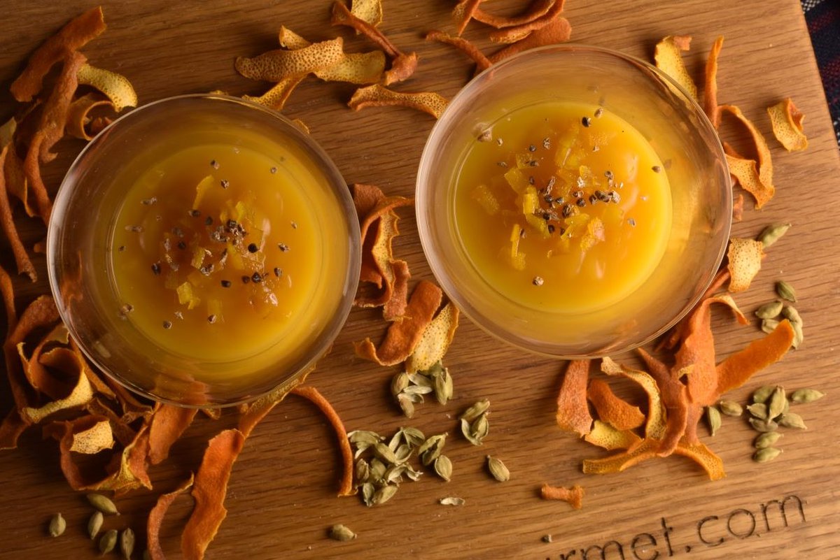 DemGourmetCat's tweet photo. 0,3 #Euros pp!!!
SÍ, aquest
Saludable
Fresc
Atractiu
Afruitat
dolç estiuenc només costa 0,3 E pp!!
Apreneu⬇️com preparar el gelo de #taronja amb #cardamom i #pells confitades
https://t.co/IQ8db0aXgg
#recepta #cuina #menjar #plat https://t.co/tpOu823Yah