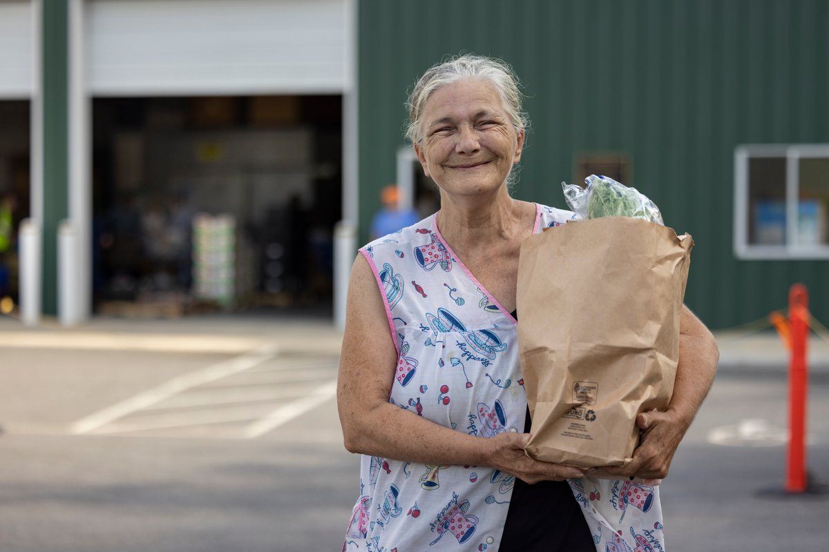 FeedMoreInc's tweet photo. We’re excited to partner with #RoundUpApp – a donation platform that lets you donate the rounded up change from everyday transactions. Learn more about how you can support your neighbors in need and sign up today to support Feed More. https://t.co/3pIhyhHoWI https://t.co/FWLaEomoY6