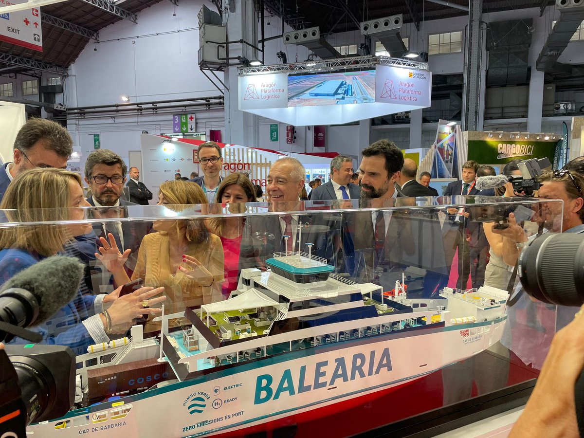 empresacat's tweet image. 📸 El conseller @rogertorrent ha participat avui en la inauguració del #SIL2023, eL saló que presenta a Barcelona totes les novetats i innovacions del sector d ela logística i que a més, enguany, celebra el 25è aniversari.

@SILBarcelona @Fira_Barcelona