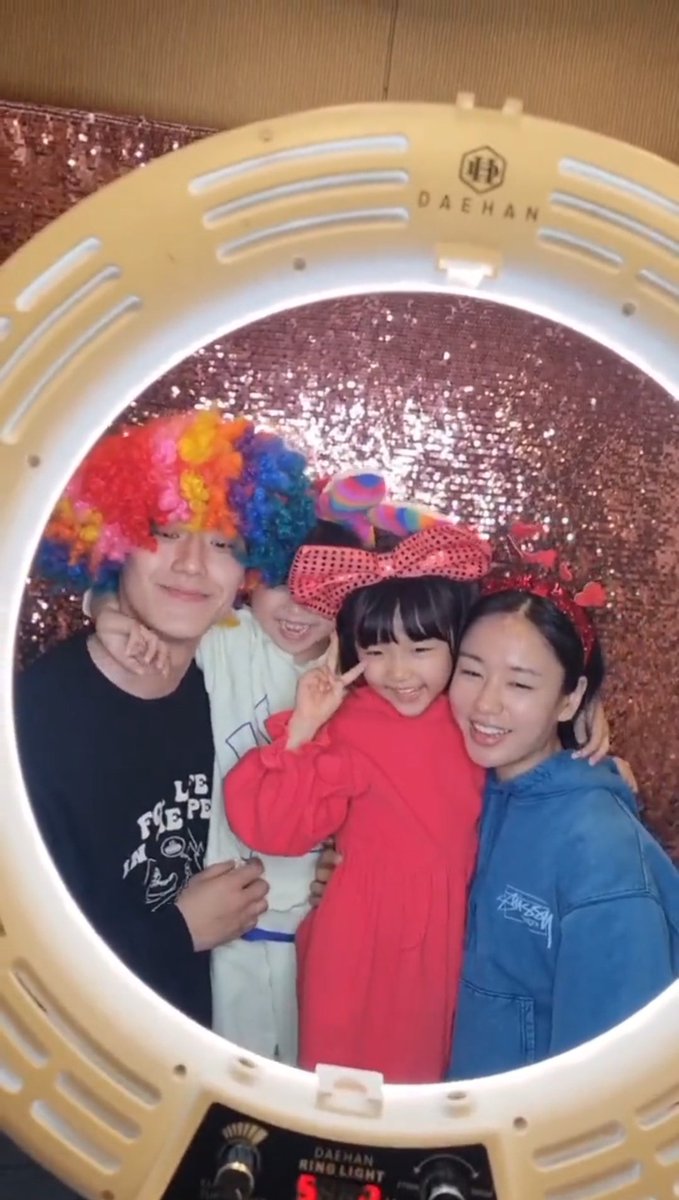 blueskypallette's tweet photo. CHOI FAMILY FOUR CUTS 💛💛💛💛

#TheGoodBadMother #LeeDoHyun #AhnEunJin https://t.co/3oTH6kTl8G