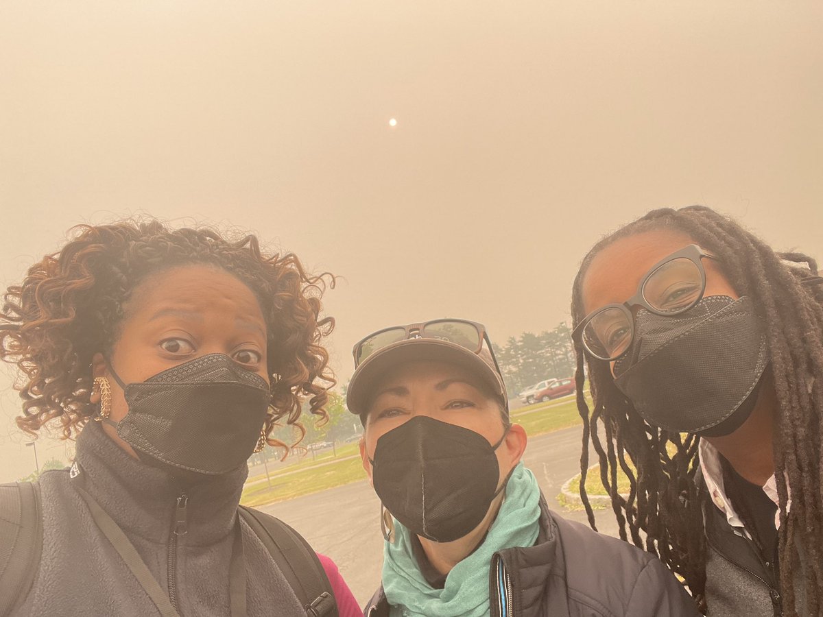 thekalish (@thekalish) on Twitter photo We’re doing fine here in Rochester under a red and smokey sun.
<a href="/danesekenon/">Danese Kenon</a> <a href="/KyndellHarkness/">Kyndell Harkness</a> @suelmorrow
#kalish23 We’re doing fine here in Rochester under a red and smokey sun.
<a href="/danesekenon/">Danese Kenon</a> <a href="/KyndellHarkness/">Kyndell Harkness</a> @suelmorrow
#kalish23