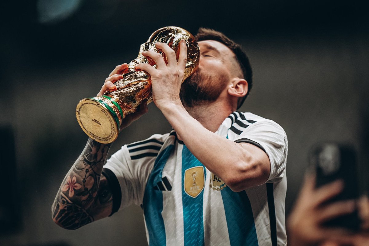 Messi doesn’t owe anything to anyone, he already cemented himself as the greatest of all time few months ago and if he thinks going to Miami is the best option for him &amp; his family when he doesn’t have guarantees that he’ll be registered, then that’s it, that’s the best option