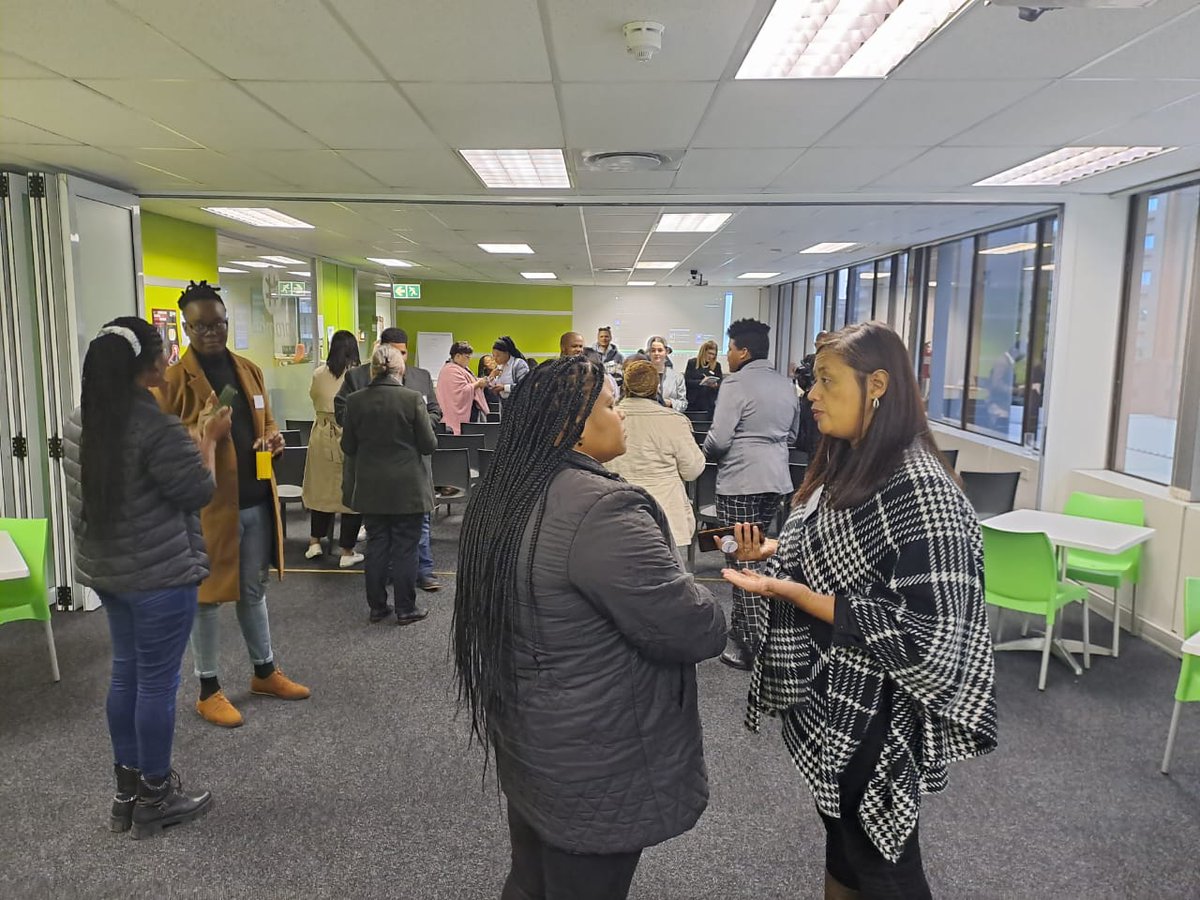 YDCoLabZA's tweet photo. How fast can you sell your organisation?💡Do you think you could do it within a minute?⏲️Our speed networking session puts that thought to the test at the #PitchAndMatch session.
#IgniteCollaboration #PitchAndMatch #ItsAMatch https://t.co/iyJeX2T2K9