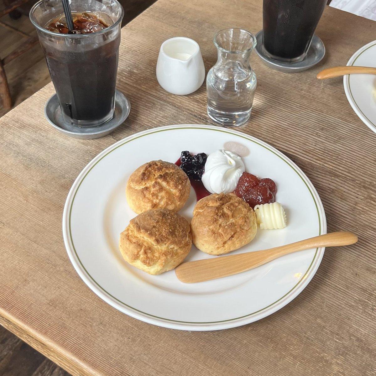 _latteeee_'s tweet photo. 美味しいスコーン(⌒ ͜   ⌒) https://t.co/7xCkLZiUW2