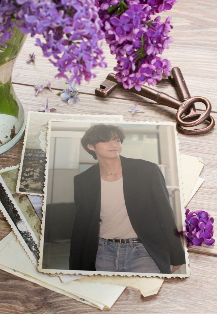 TaehyungWebsite's tweet photo. @bts_bighit Borahae #V_YOUNG #kimtaehyung #BTSV we are excited for all your endeavors! https://t.co/K0TyirJPlz