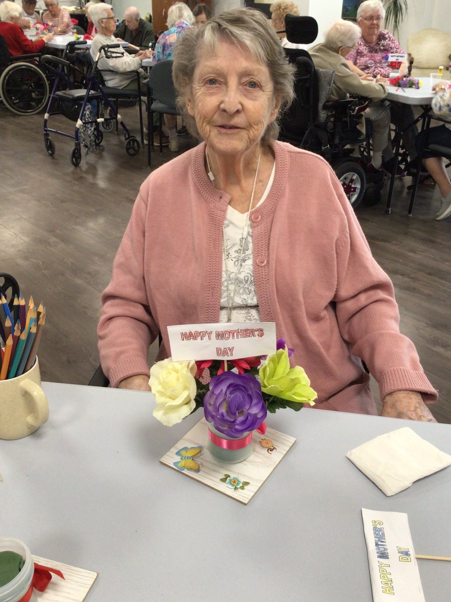 ResidenceWales's tweet photo. Our Activity Department has several awesome Father’s Day and Canada Day celebrations planned for June! 👏 🍁 Before we get into those, I wanted to share the last few Mother’s Day crafts; Shirley Grey, Sylvia Roberts, Yolande Emond, and Yvonne Brulotte are so creative! https://t.co/TzZa6yxOEl