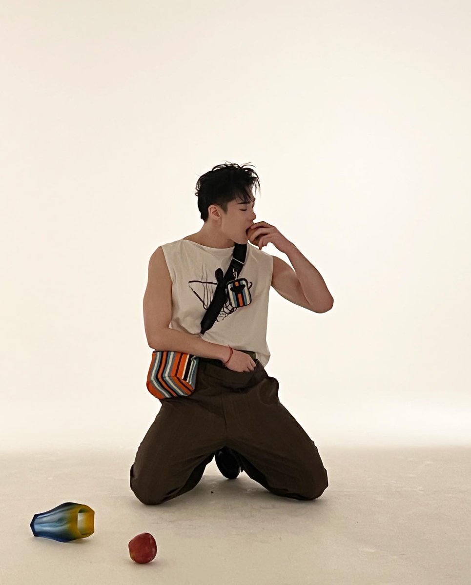 dalbinX2's tweet image. 나의 달 보고싶어