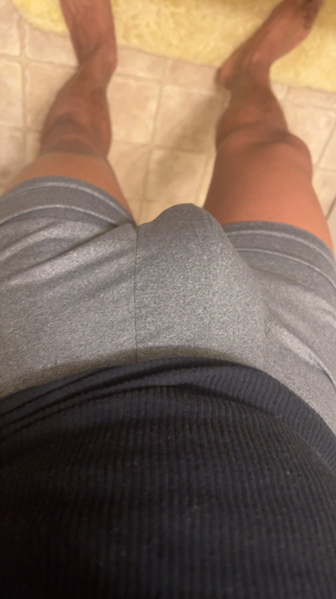 arrozthefreak's tweet photo. #Buldging #goodmorning #morningwood #atlanta https://t.co/4puQcwBNbq