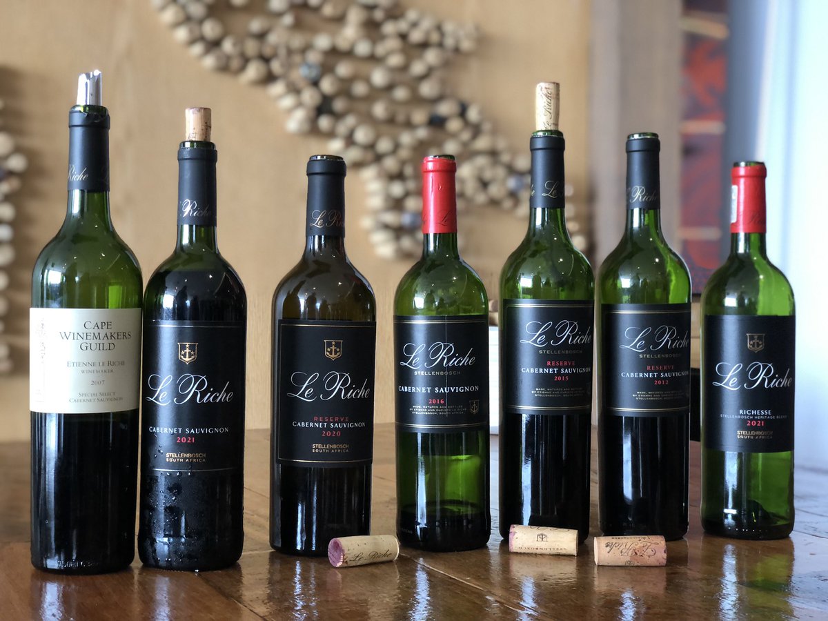 TsepangMolisana's tweet photo. The king of grapes and the grape of kings 🍇

An afternoon at Gemelli with Christo Le Riche, exploring the legacy of @leRicheWines and how they built their @StellWineRoute Cabernet Sauvignon niche

A step back in time with Etienne Le Riche @CapeWinemakersG 2007

#LeRicheWines https://t.co/spMDwEf9Bb