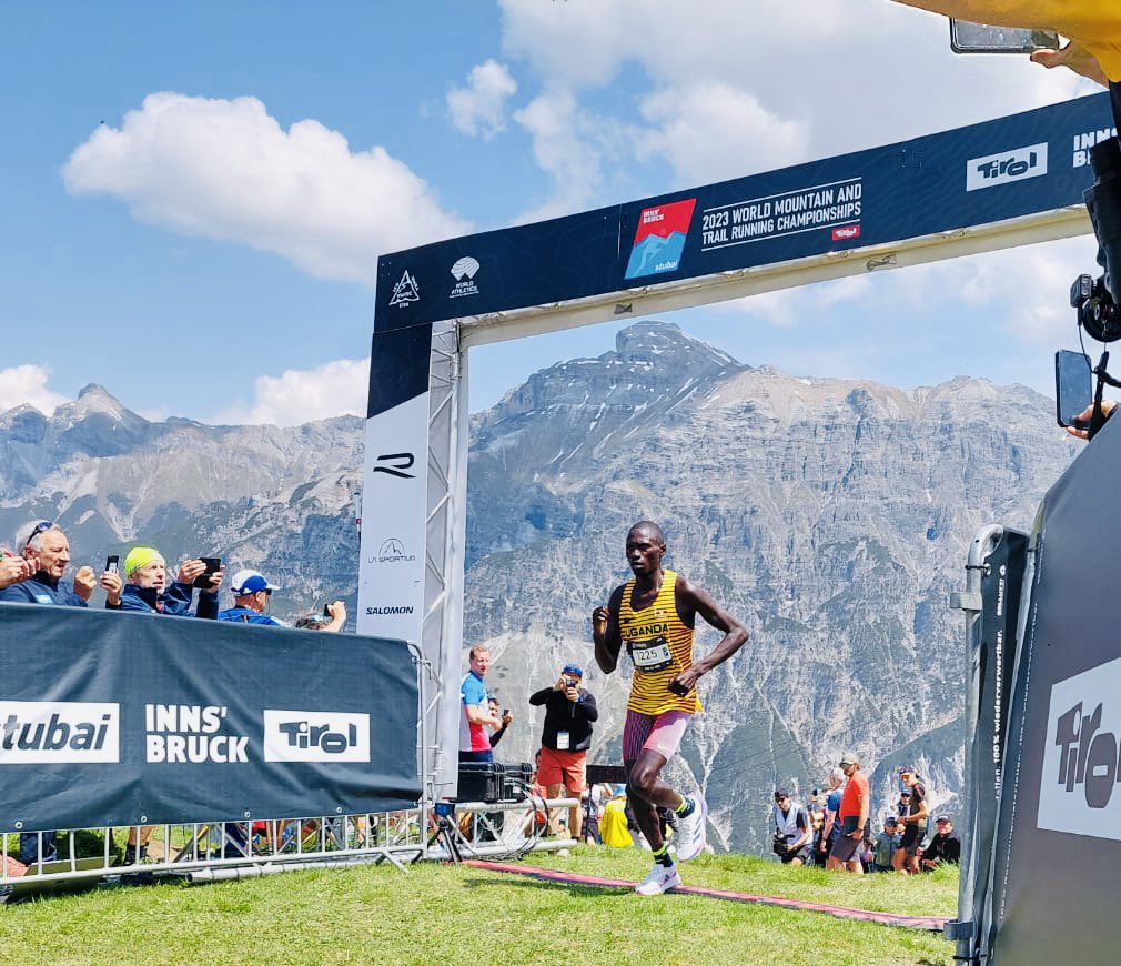WMRAmountainrun's tweet photo. WORLD MOUNTAIN AND TRAIL RUNNING CHAMPIONSHIPS UPHILL MENS RACE
🥇Patrick Kipgeno 🇰🇪
🥈Levi Kiprotich 🇺🇬
🥉Josphat Kiprotich🇰🇪
📸 WMRA- Tomo Sarf

#wmra #uphillwmra #wmra2023 #innsbruck2023 #wmtrc2023 #MountainRunning #MountainRunner #MountainAdventures #MountainFitness https://t.co/RVuqQkmEIH