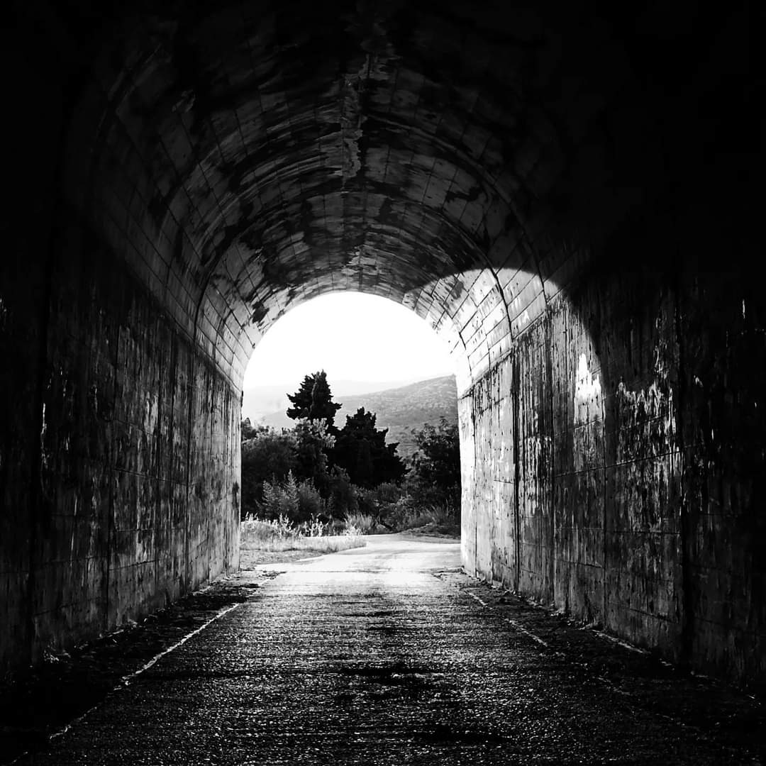 There is always light at the end of the tunnel
#santamagdalenadepulpis #eveningwalk #sunset #reflexiones #moments #walkingbackwards 
#photooftheday #photographer #photography #naturephotography
#blancoynegro #blackandwhite 
#fever_bnw #bnw_society #bnw_fanatics #bnw_zone #bnw