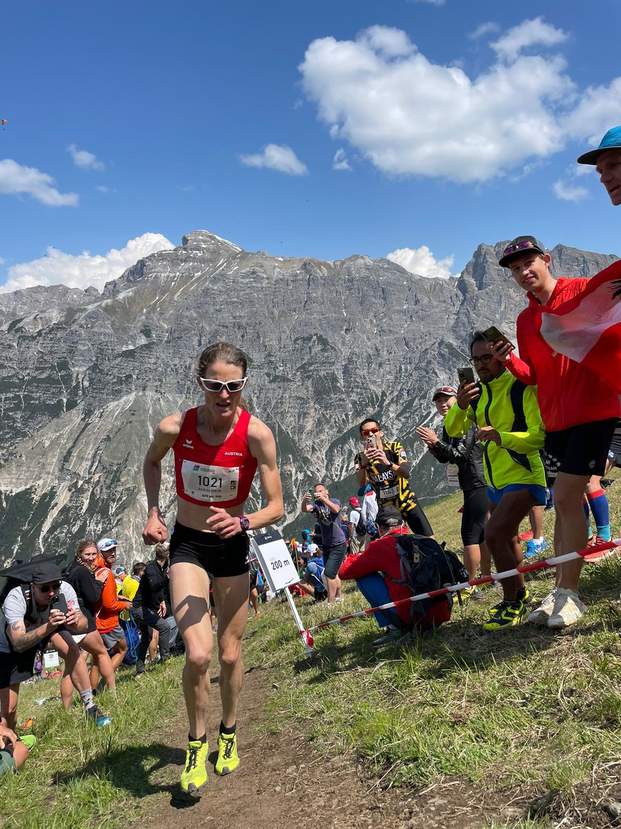 WMRAmountainrun's tweet photo. WORLD MOUNTAIN AND TRAIL RUNNING CHAMPIONSHIPS UPHILL WOMEN RACE
🥇Andrea Mayr 🇦🇹
🥈Philaries Kisang 🇰🇪
🥉Grayson Murphy🇺🇸
📸 WMRA- 1- @hekruca  2-4 Tomo Sarf

#wmra #uphillwmra #wmra2023 #innsbruck2023 #wmtrc2023 #MountainRunning #MountainRunner #MountainAdventures https://t.co/qySoBYkKa2