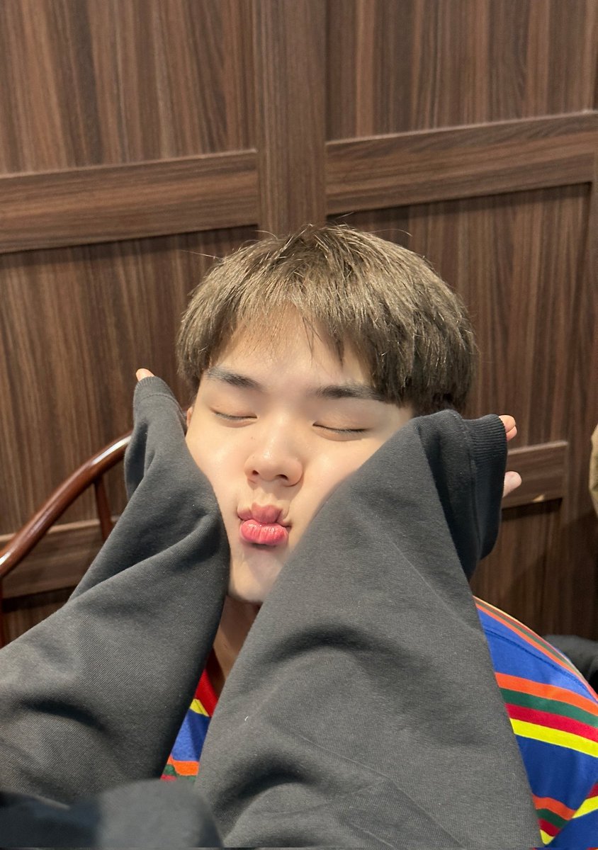 จุ้มู้ววววววว บู้บู้👶 <a href="/PKrittanun/">ping_krittanun</a> น่าร้ากกกกกกกกกกกกกจะตาย เด็กม.ต้นที่ไหนหลงทางมา