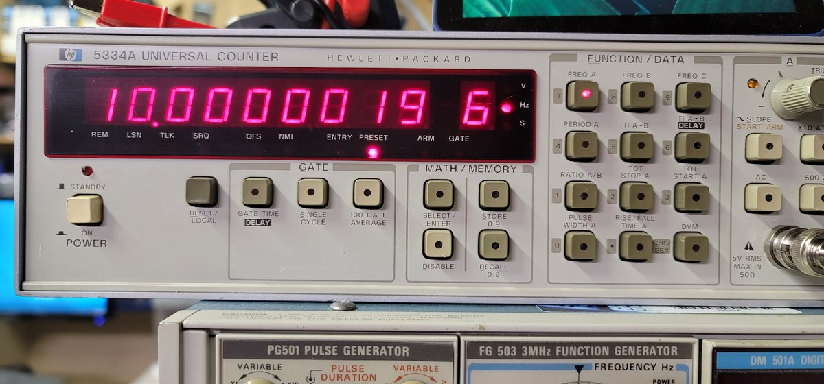 glenbeer's tweet photo. #HP5334A & #Siglent SVA1015X agree on a 10Mhz output from OWON XDG3202 Arbitrary Waveform Generator #WaveformWednesday https://t.co/ZY3TO0Chst