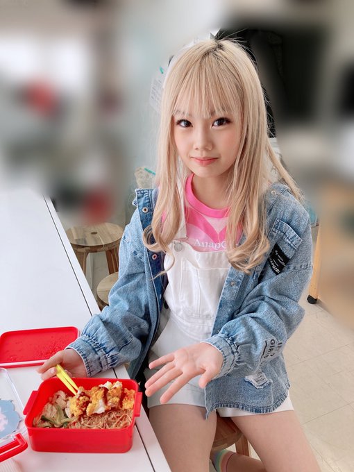 Twitterのコスプレ画像9