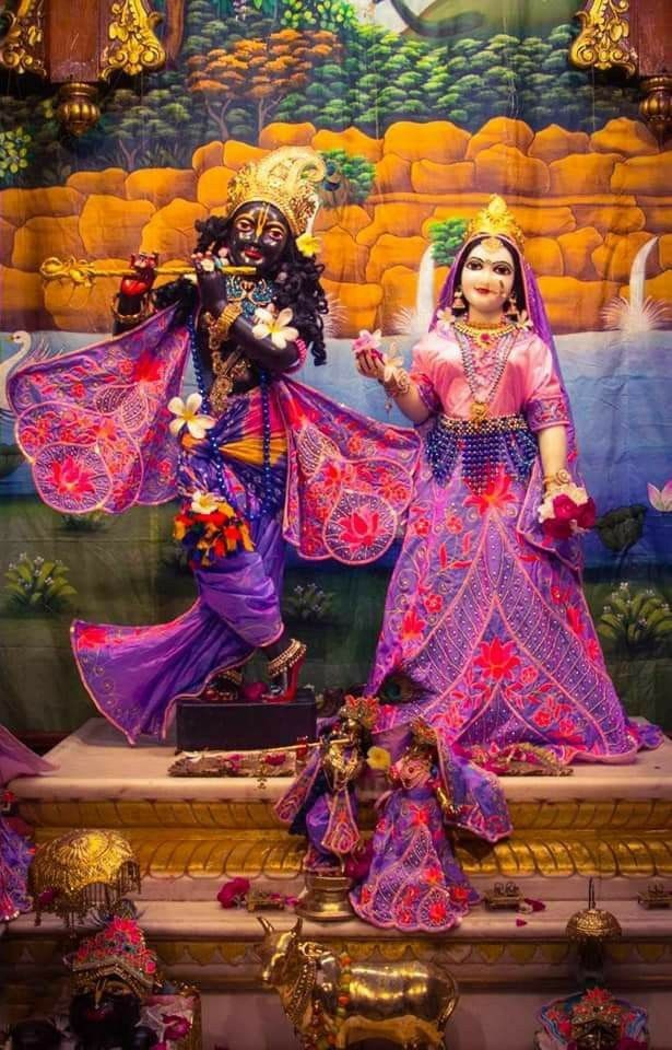 JhaShachi's tweet photo. भरोसा यदि कृष्ण पर हो तो वो सिर्फ कृपा ही नहीं करते हैं बल्कि सारथी भी बन जाते हैं 💞 ..।।
जय श्री कृष्णा https://t.co/CE0lokkCi1