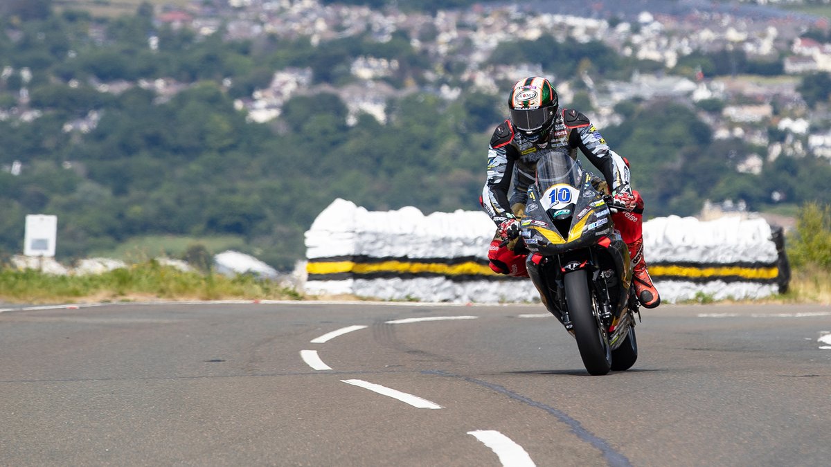 He's taken second place from <a href="/deanharrisonTT/">Dean Harrison</a>, but there is still 2 laps and a pit stop to go... will <a href="/peterhickman60/">Peter Hickman</a> keep hold of it?

#TT2023 <a href="/MonsterEnergyUK/">Monster Energy GB & IRE</a> #Supersport

Watch it all live, on TT+: bit.ly/43JNVmJ