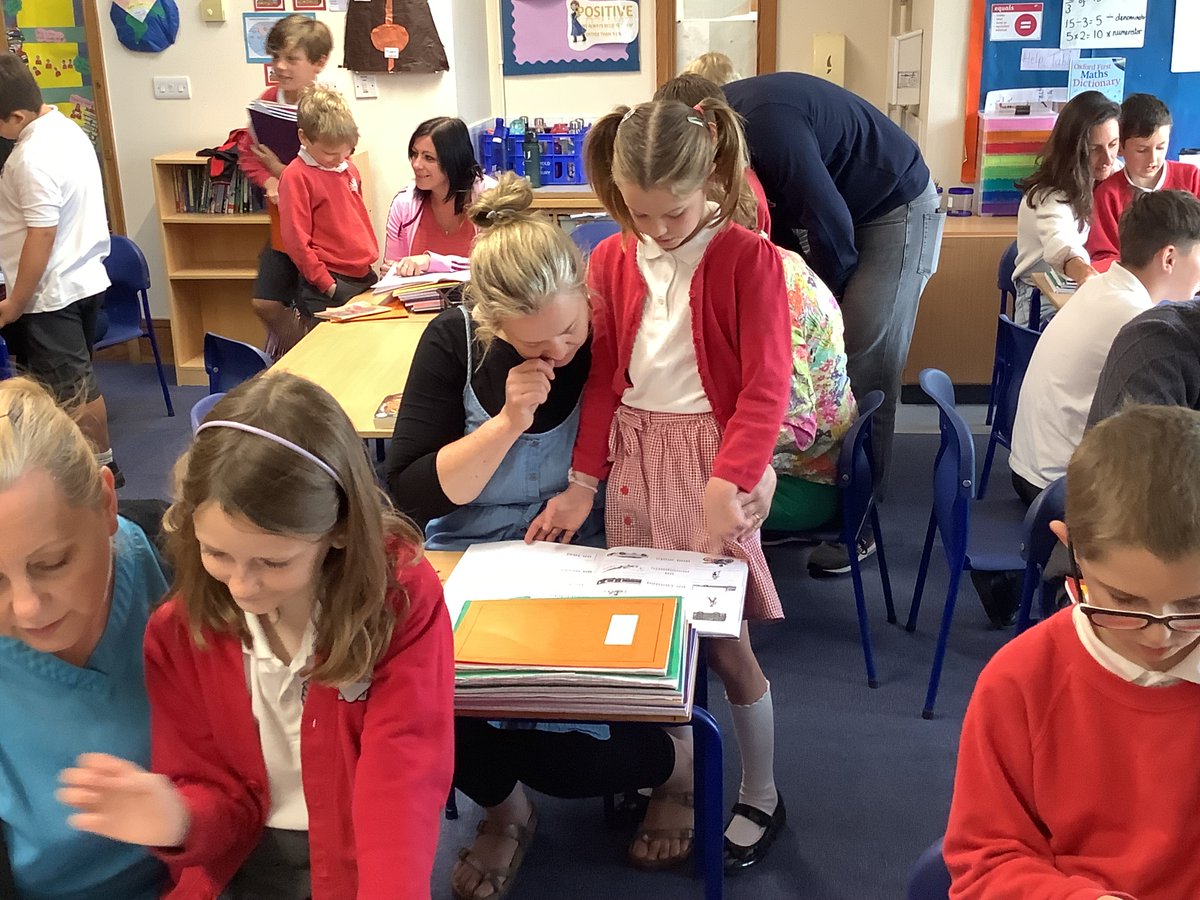 Thank you to the parents and grandparents who came in to see our recent work this morning in Class 3!