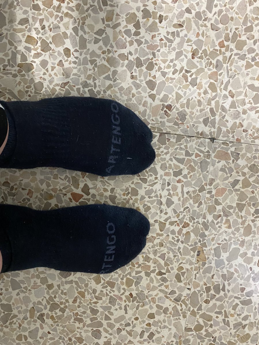 “ que arte tengo” gracias calcetines por animarme de esta manera💖💖💖