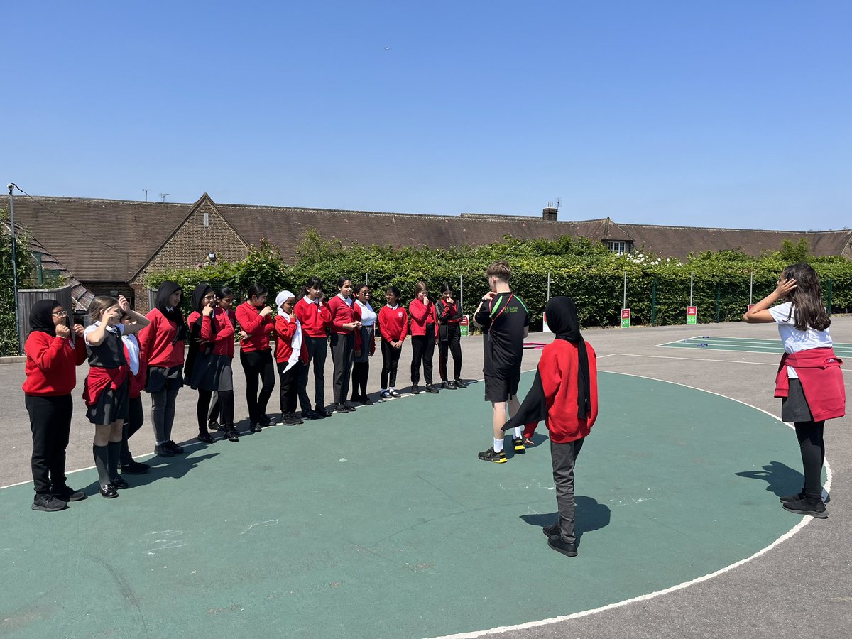 @BraintcroftEACT @EducationEACT the  Year 6 girls are having their first session of the #movetogether initiative, aimed at increasing girls participation in sports with Ricardo from @NuffieldHealth Things turned competitive when the girls went head to head.