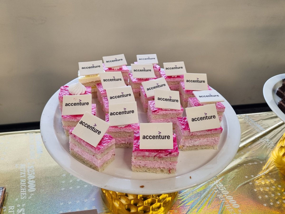 asim2eats's tweet photo. New #Accenture office opens in #Nagpur !!
#AccentureNagpur
#NewOffice
#LetThereBeChange https://t.co/Nu4Ld9vBbH