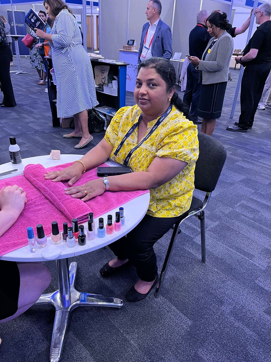 Cat doing all the work at UKKW whilst Sandhya has a pamper!