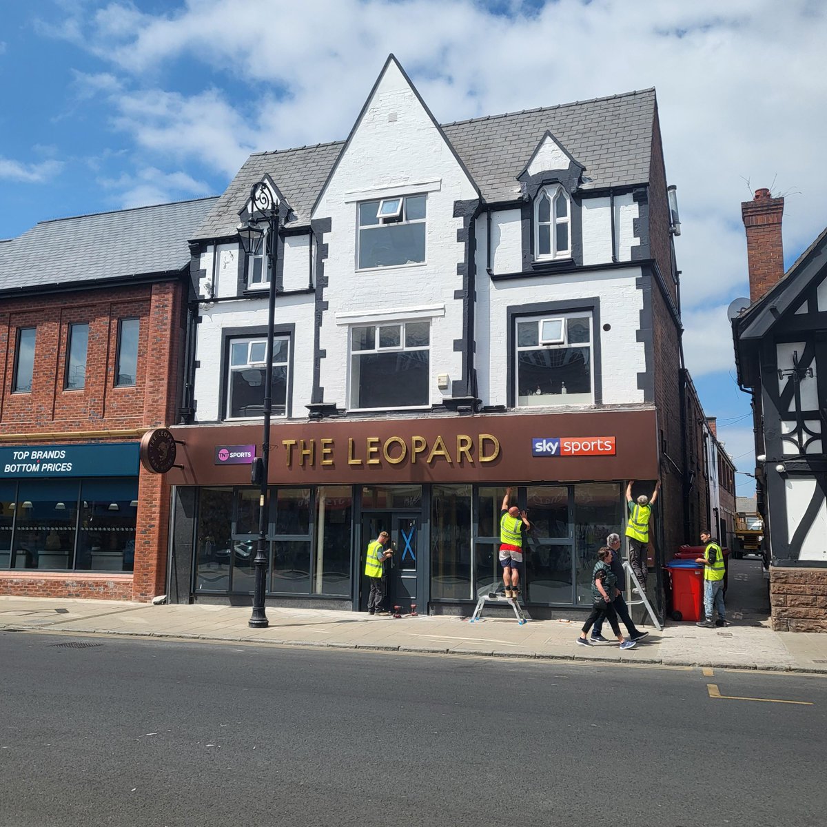 THAT BEER PLACE... tweet media