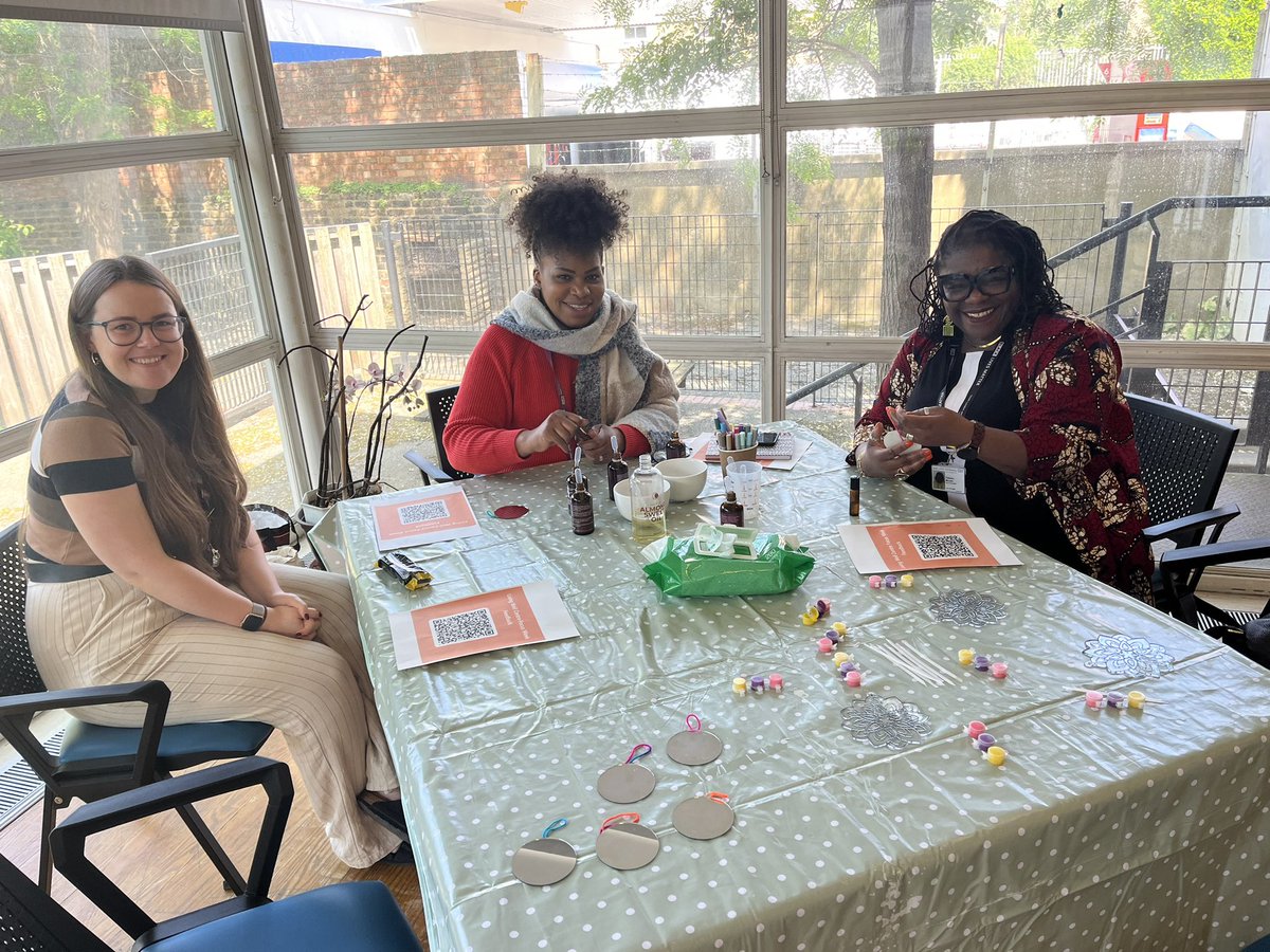 Uma Bartlett tweet media