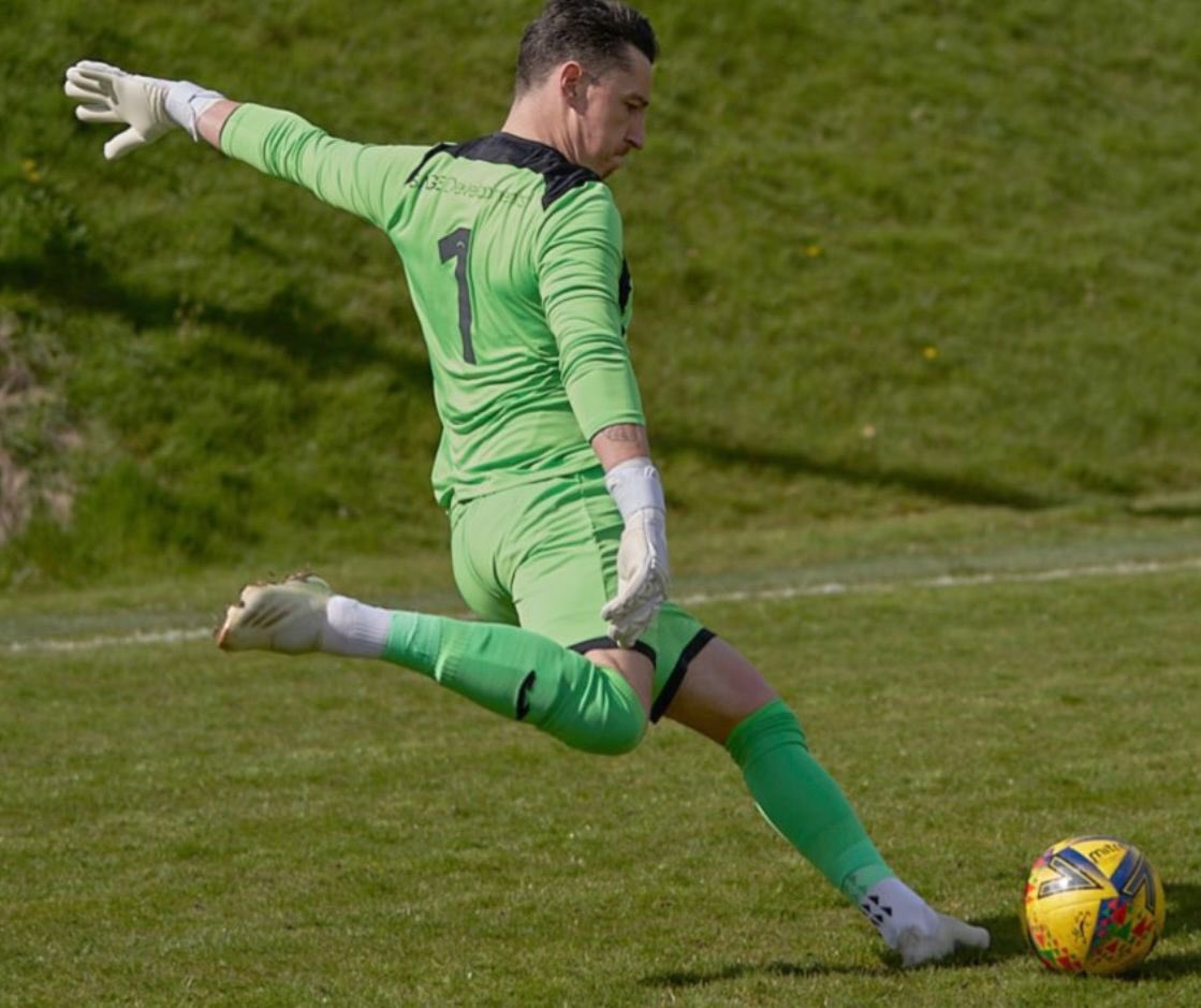 PLAYER ANNOUNCEMENT ✍️ 

Having turned down approaches from multiple clubs from step 4 &amp; below, we are delighted Shaun Semmens has decided to extend his stay between the sticks at Blaise Park. 

Great to keep you on board Semmo 
💚🖤