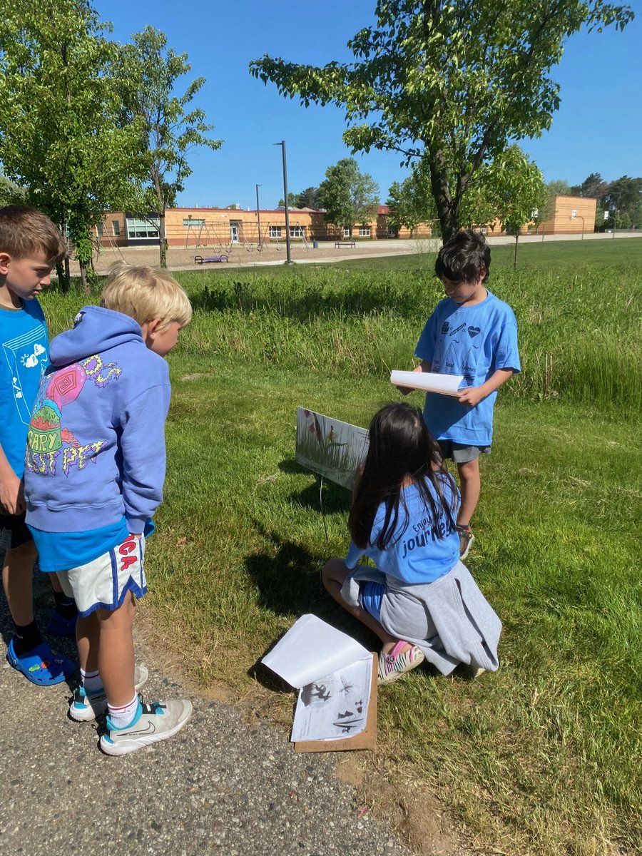 MrBrummelWO's tweet photo. Great Lakes and Lakewood 3rd graders in SAIL celebrated their year-long pen pal writing at Great Lakes! The celebration included a story-walk, PBL, and QR Code Memorial Day Hunt. At the end the kids had lunch together and addressed envelopes for summer letters! #GoWO https://t.co/rMIKwLjzLb